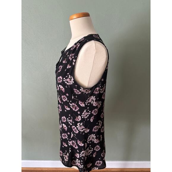 White House Black Market Sleeveless Top Shirt Women Medium Floral Dandelion Lace - Picture 3 of 11